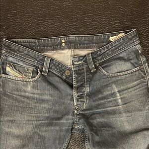 dark Blue Diesel Denim Jeans *SLIGHTLY WARN BUT LIKE NEW